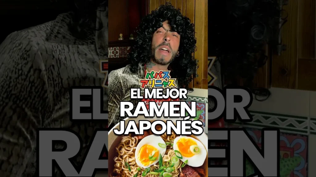 Er Richa, personaje de Pablo Nicasso, preparando ramen de solomillo ibérico en Ocurrensia