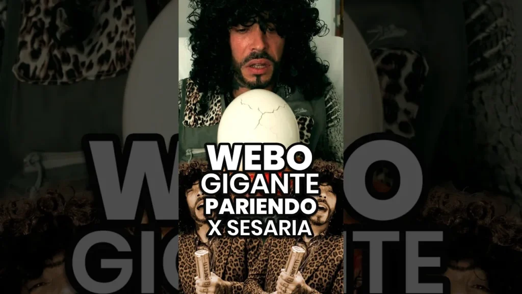 Er Richa, personaje de Pablo Nicasso, con el huevo gigante en un sketch de Ocurrensia